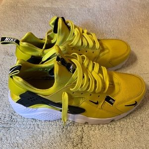 huarache zip yellow